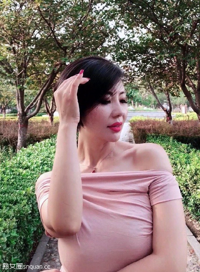 006QNzkVly11gcuzrl469cj30ku0sdaik.jpg