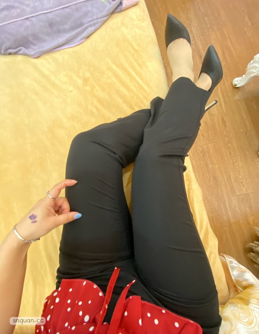 (860)#δ#nһ˫Ьÿ춼ڴҪĽЬжʵδ.jpg
