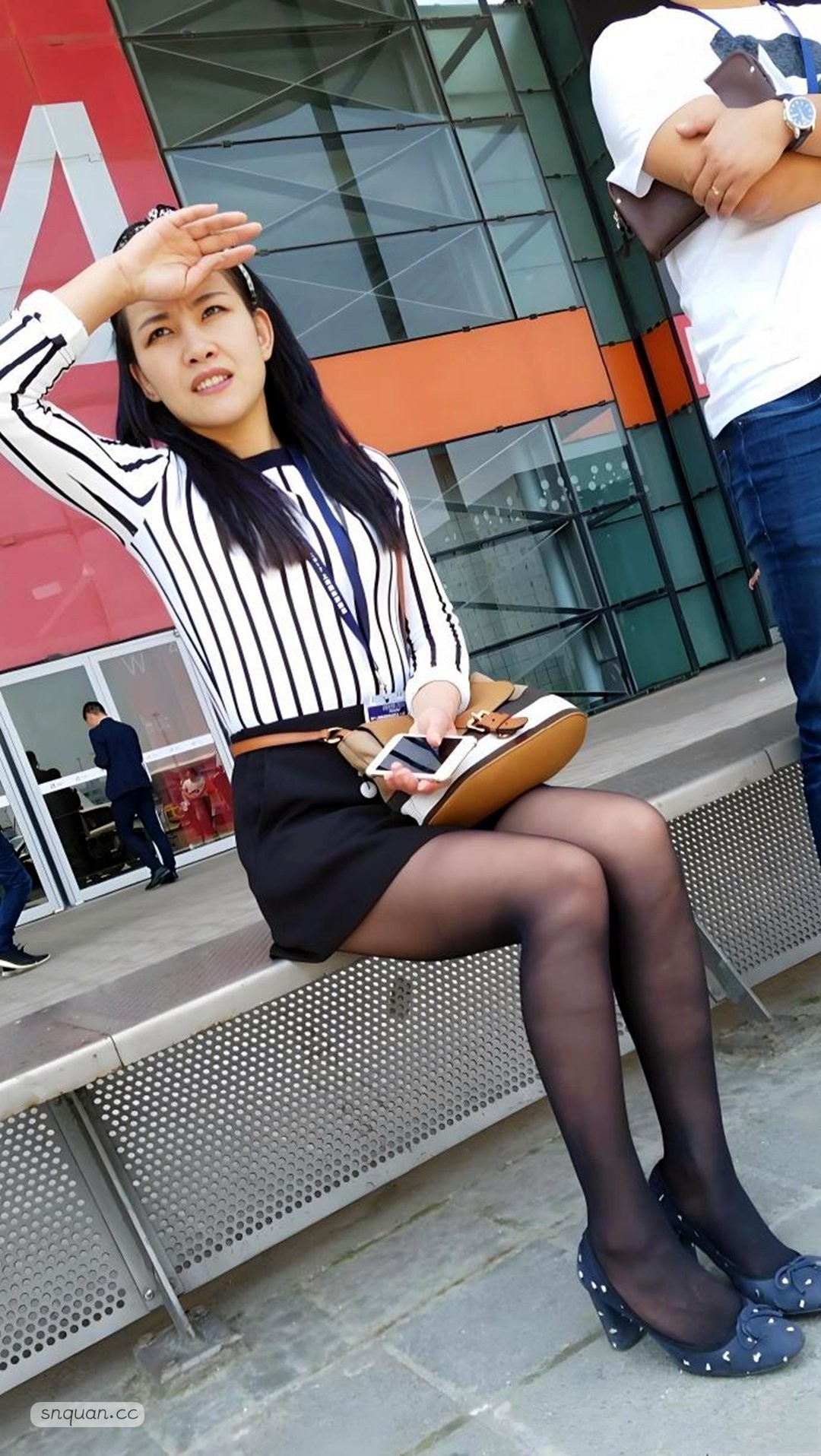 001128.jpg
