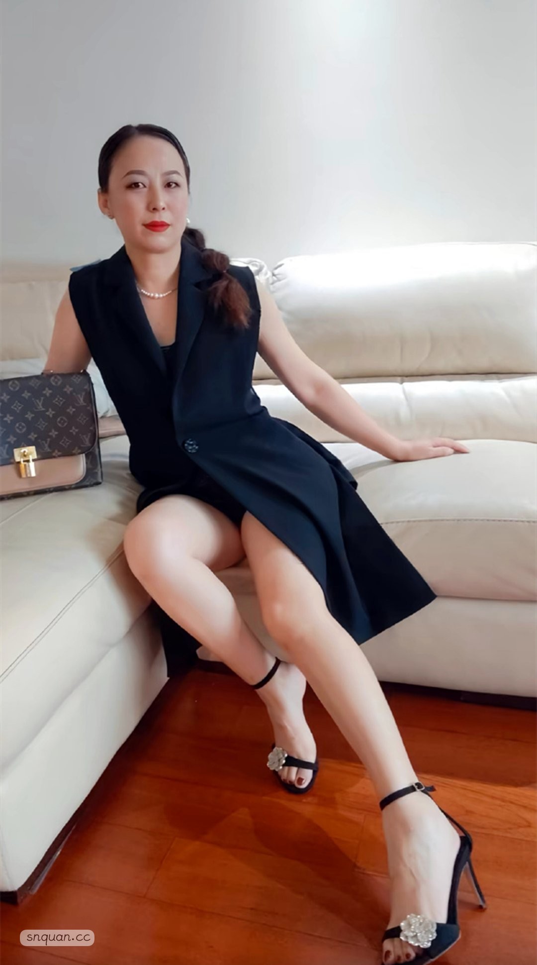 99883.jpg